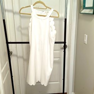 Size large white scalloped dress